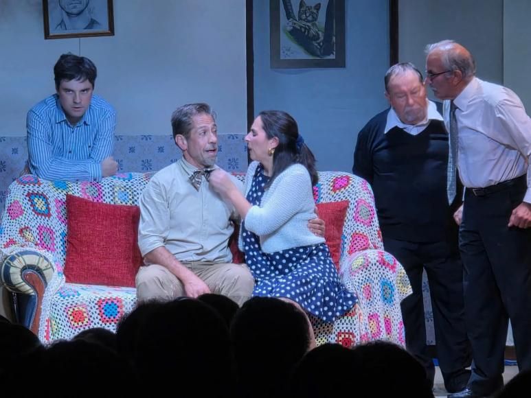 Filarm&oacute;nica Figueirense estreou a com&eacute;dia &laquo;O Gato&raquo;