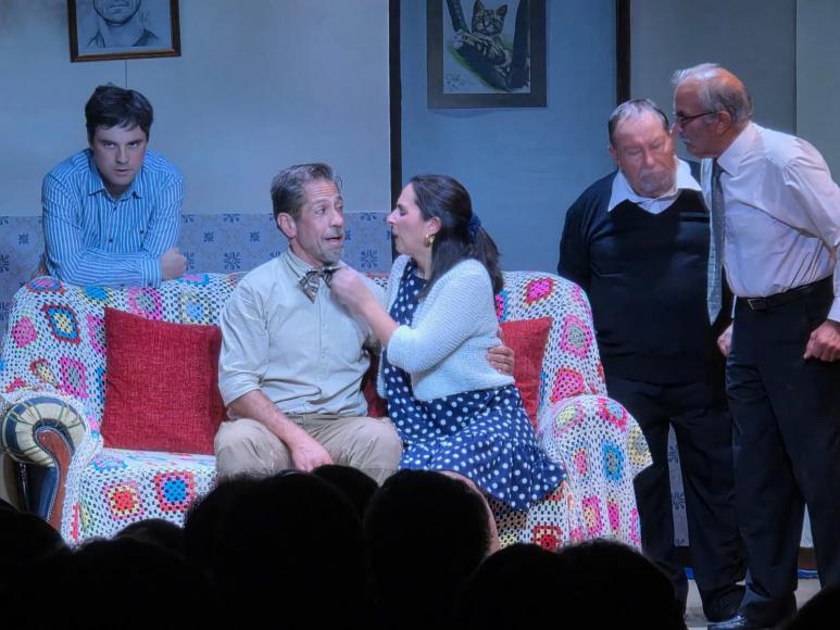 Filarm&oacute;nica Figueirense estreou a com&eacute;dia &laquo;O Gato&raquo;