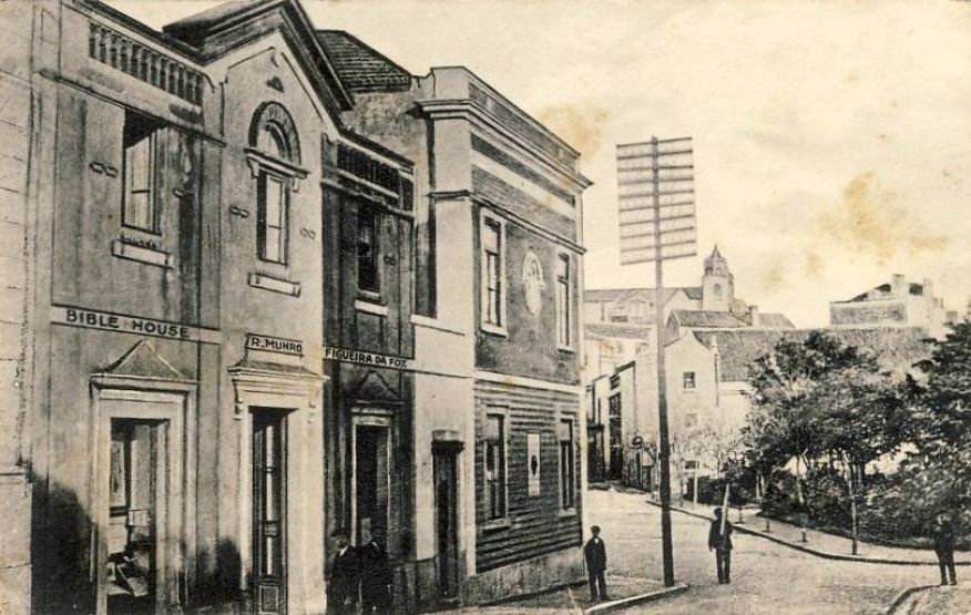 A LIVRARIA EVANGELISTA DE ROBERTO MORETON 